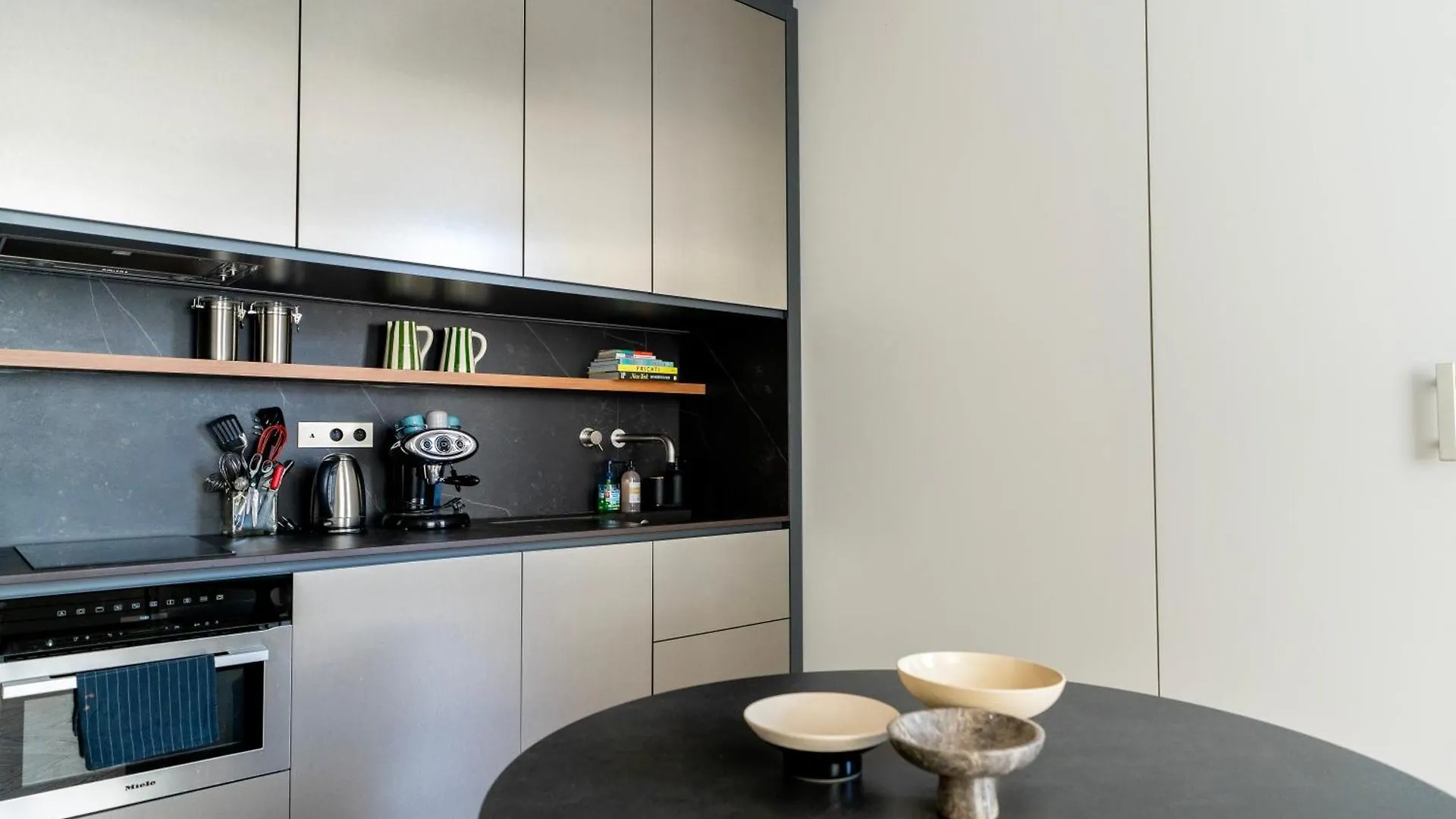 Stylish Flat Close To Louvre & Palais-royal Paris